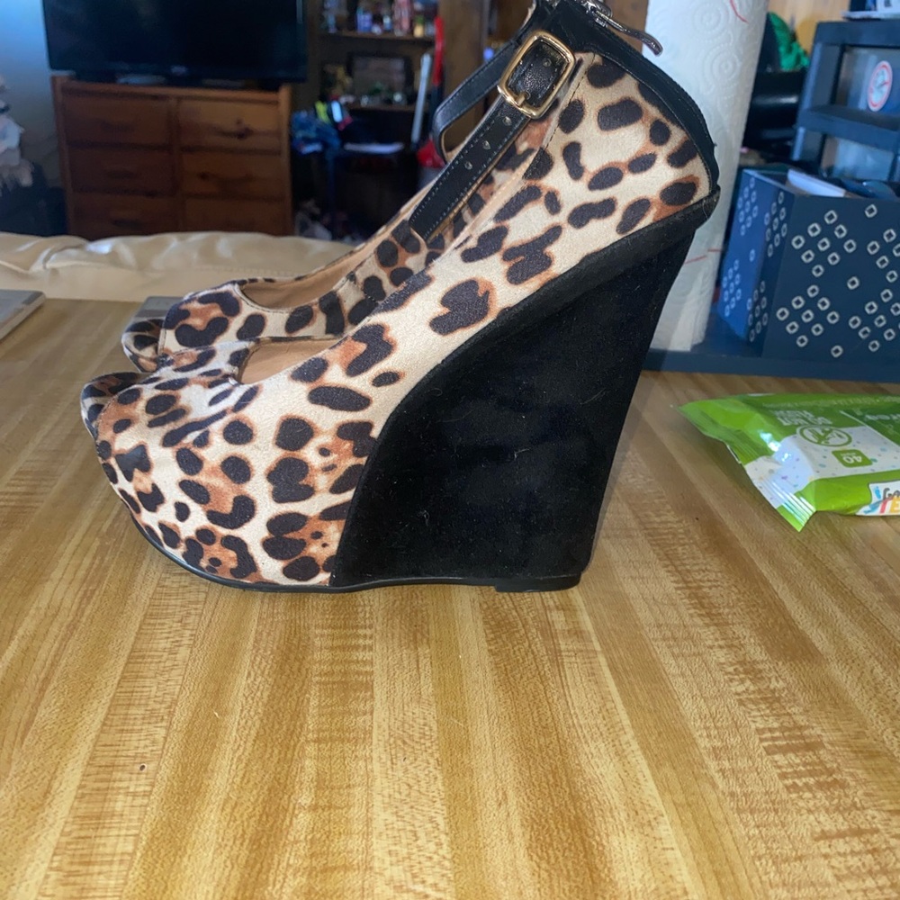Bold Brown and Black Wedge Shoes with Leopard Print